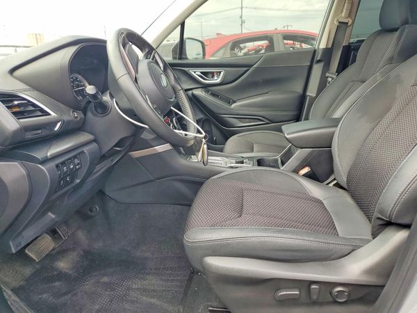 2022 SUBARU FORESTER