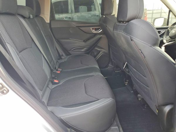 2022 SUBARU FORESTER