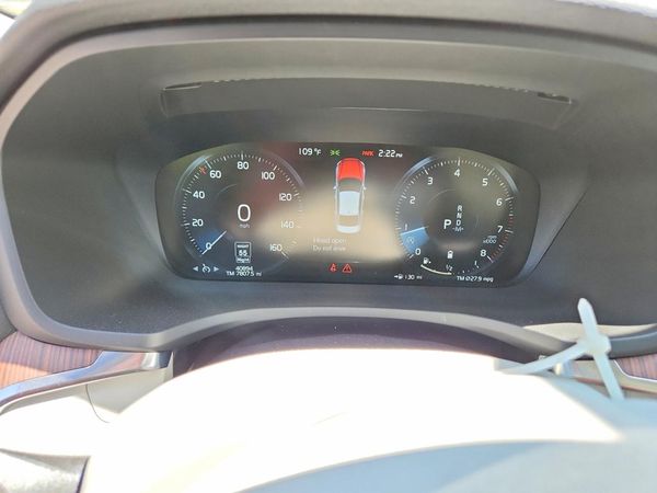 2022 VOLVO S60