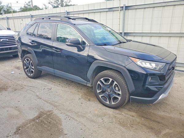 2020 TOYOTA RAV4 Adventure