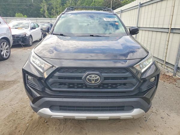 2020 TOYOTA RAV4 Adventure