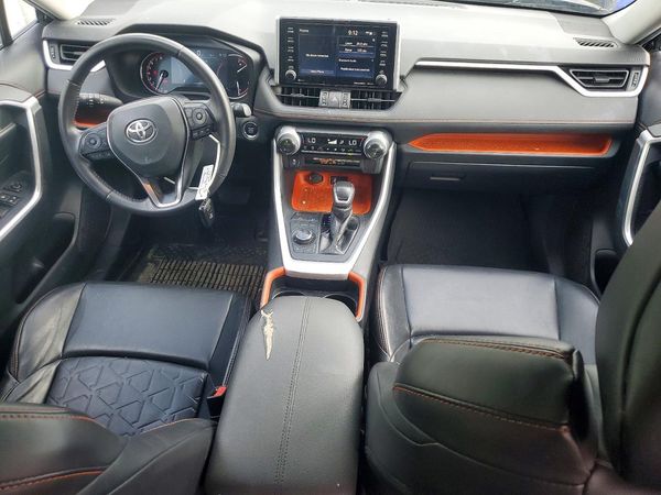2020 TOYOTA RAV4 Adventure