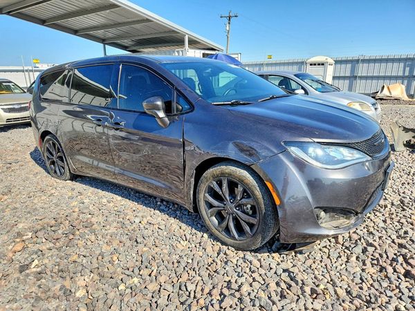 2018 CHRYSLER PACIFICA