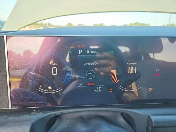 2025 HYUNDAI SANTA CRUZ SE