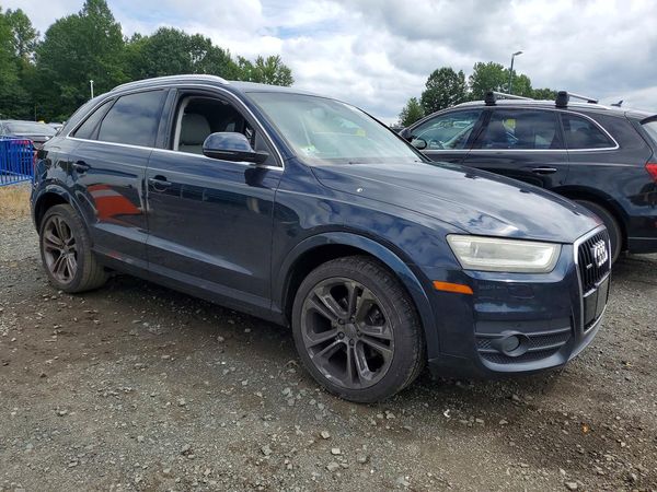 2015 AUDI Q3 quattro Prestige