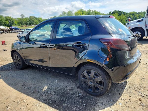 2013 MAZDA MAZDA2 Sport/GX