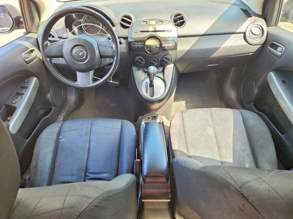 2013 MAZDA MAZDA2 Sport/GX