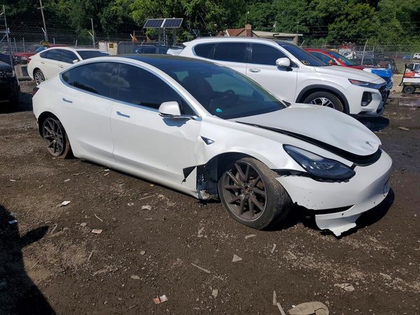 2019 TESLA MODEL 3 — Passenger 3/4