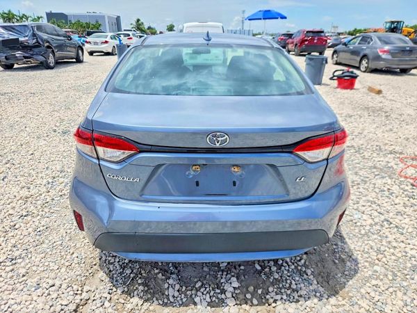 2021 TOYOTA COROLLA