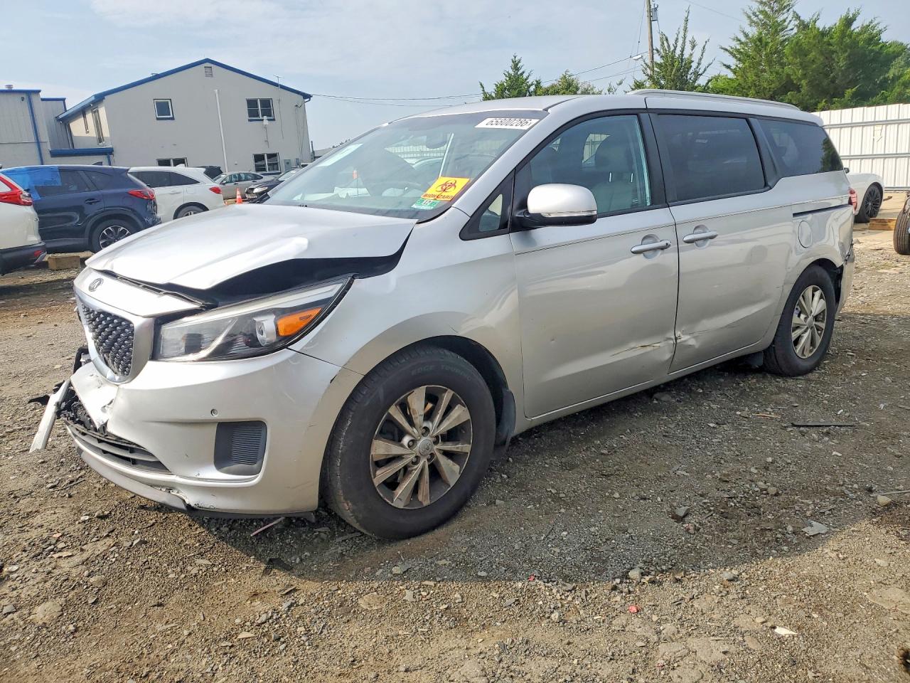 2016 KIA SEDONA LX - Middle-low