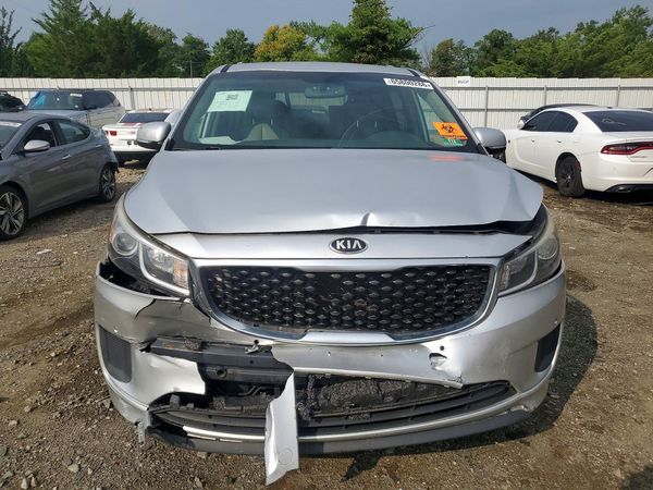 2016 KIA SEDONA LX - Middle-low