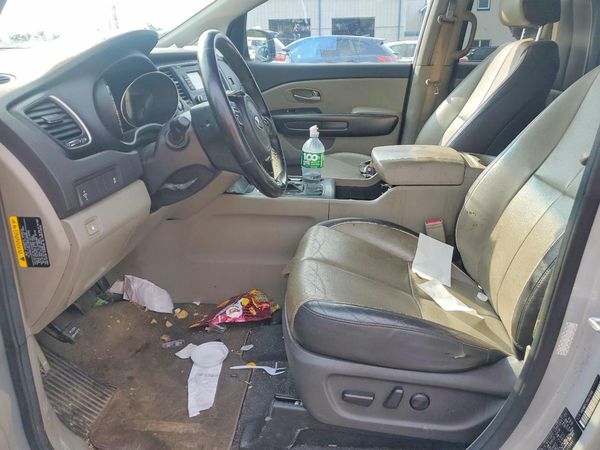 2016 KIA SEDONA LX - Middle-low