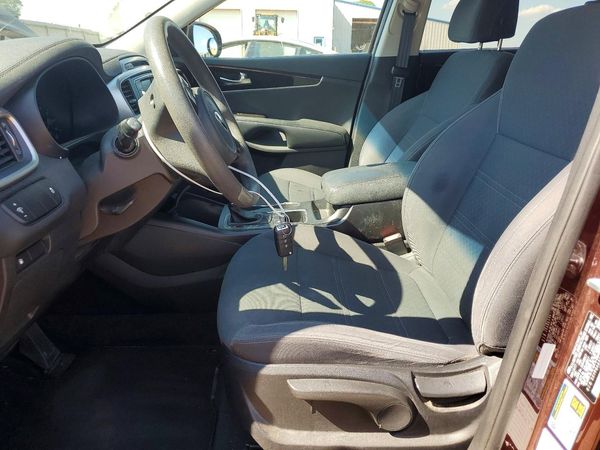 2017 KIA SORENTO L, LX