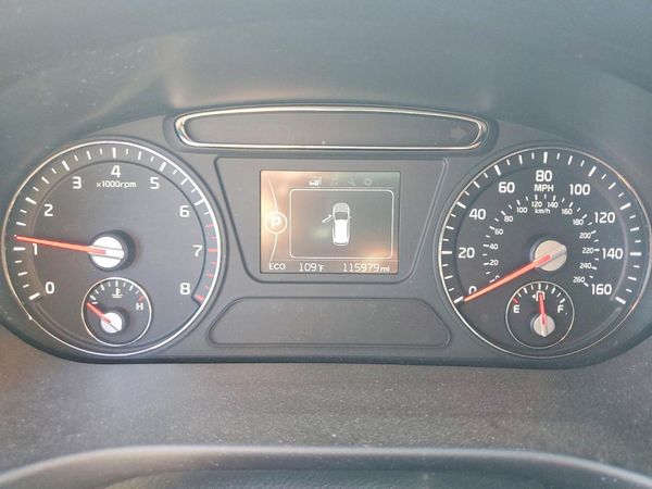 2017 KIA SORENTO L, LX