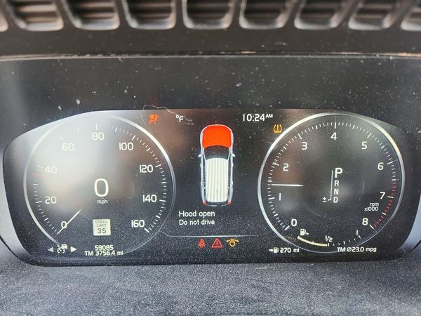 2021 VOLVO XC90