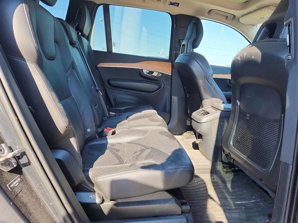 2021 VOLVO XC90