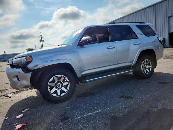 2021 TOYOTA 4RUNNER