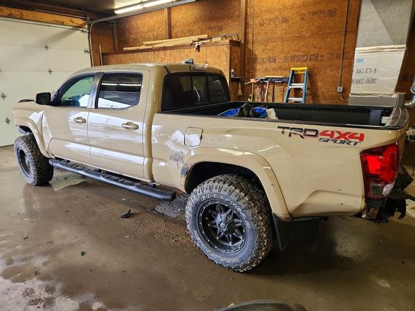 2016 TOYOTA TACOMA