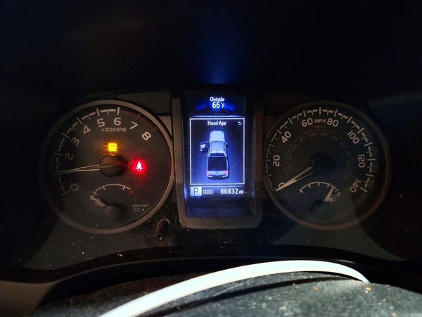 2016 TOYOTA TACOMA