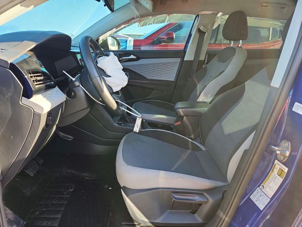 2022 VOLKSWAGEN TAOS