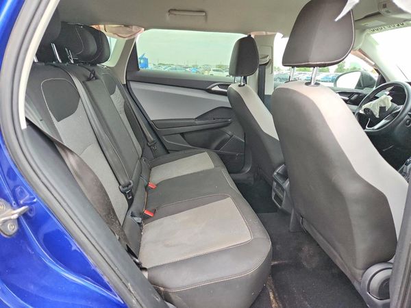 2022 VOLKSWAGEN TAOS