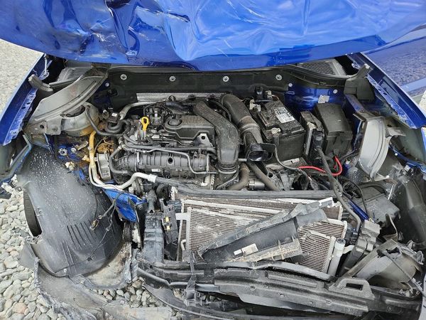 2022 VOLKSWAGEN TAOS