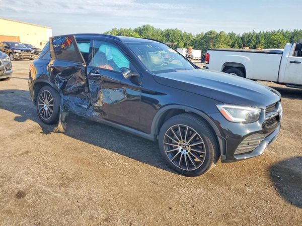 2022 MERCEDES-BENZ GLC GLC300