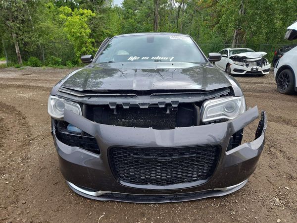 2015 CHRYSLER 300 Limited