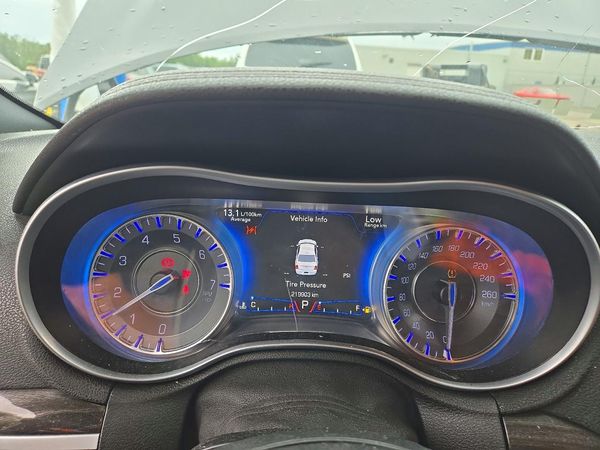 2015 CHRYSLER 300 Limited