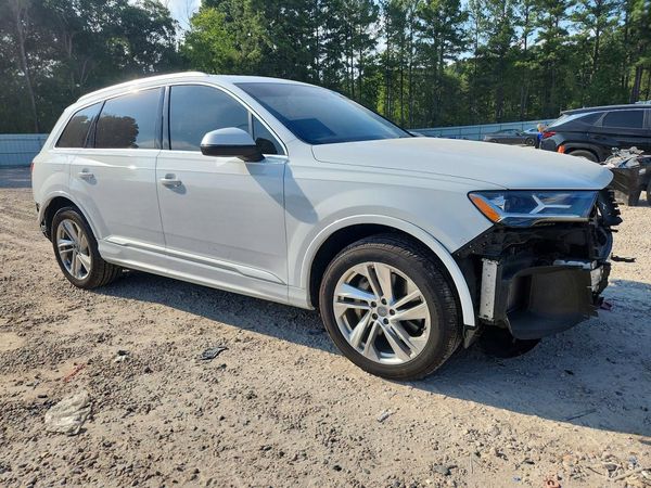 2020 AUDI Q7 quattro Premium