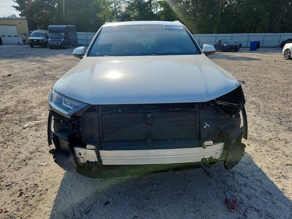 2020 AUDI Q7 quattro Premium
