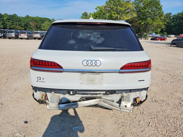 2020 AUDI Q7 quattro Premium