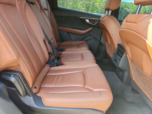 2020 AUDI Q7 quattro Premium