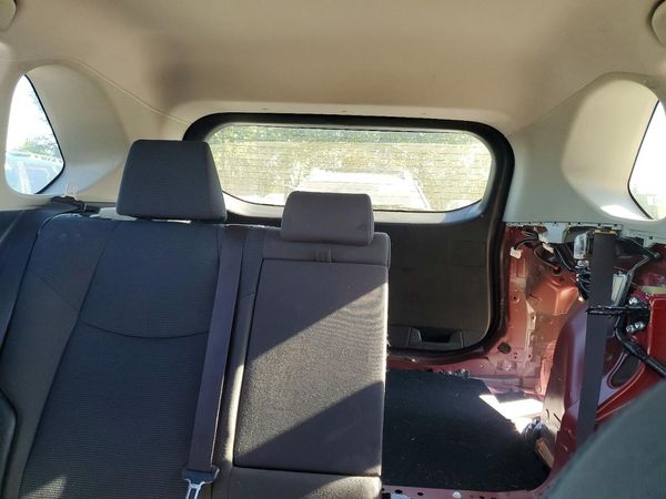 2019 TOYOTA RAV4 LE HV 4WD