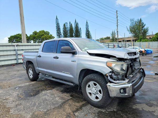 2020 TOYOTA TUNDRA