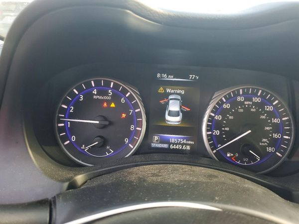 2015 INFINITI Q50