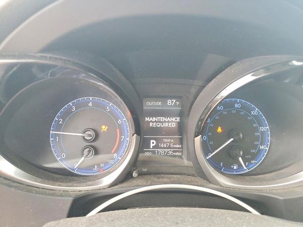 2016 TOYOTA COROLLA