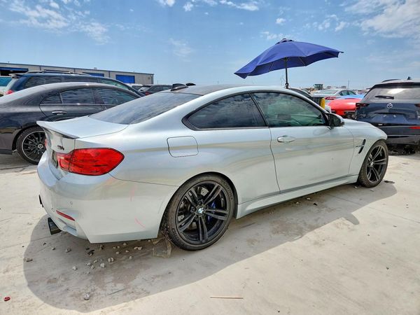 2015 BMW M4