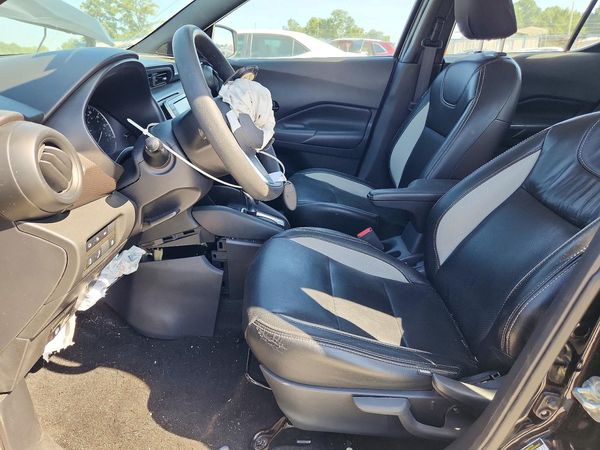 2020 NISSAN KICKS — DENT