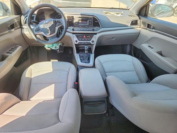 2017 HYUNDAI ELANTRA