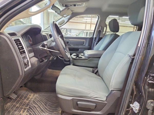 2017 RAM 1500 SLT