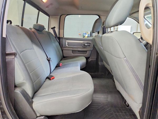 2017 RAM 1500 SLT
