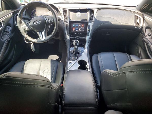2017 INFINITI Q60