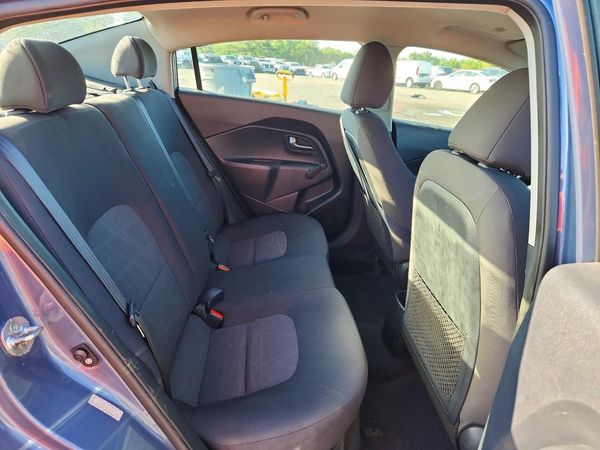 2016 KIA RIO LX A/T