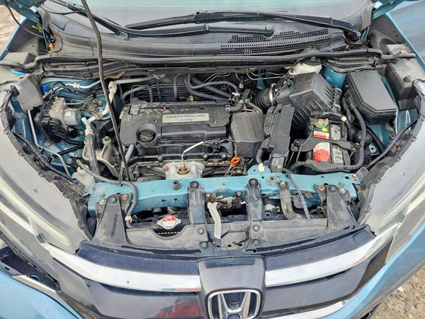 2015 HONDA CRV EX — Engine bay