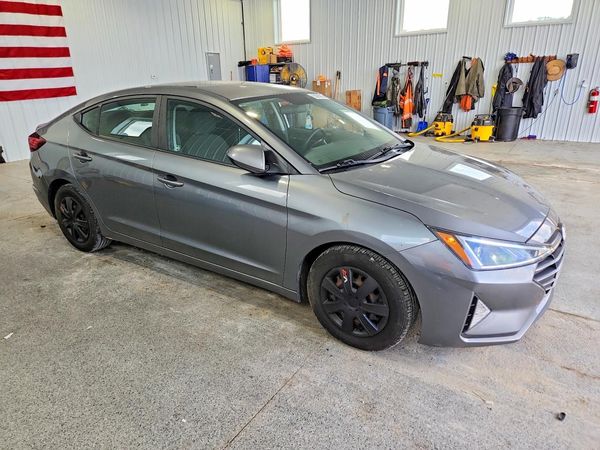 2019 HYUNDAI ELANTRA SE