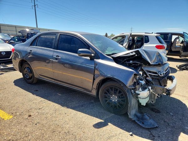 2013 TOYOTA COROLLA