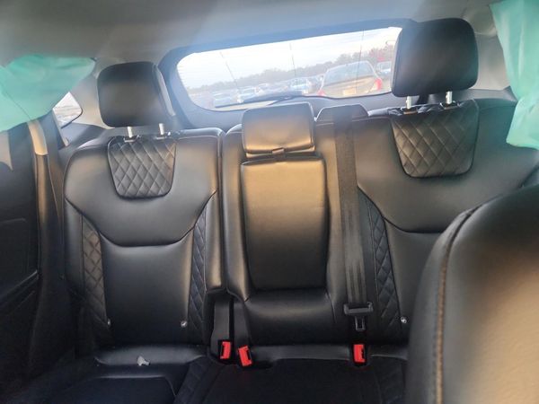 2024 FORD EDGE Titanium — SUVN
