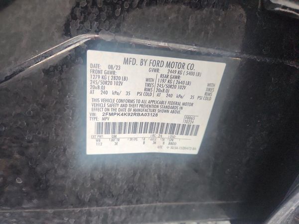 2024 FORD EDGE Titanium — VINS