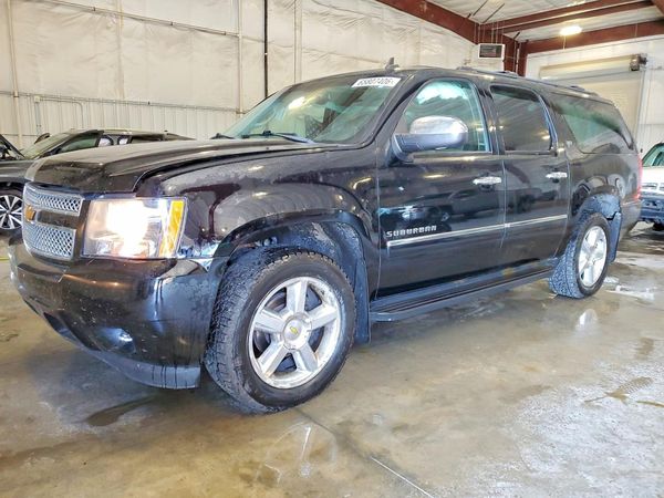2013 CHEVROLET SUBURBAN